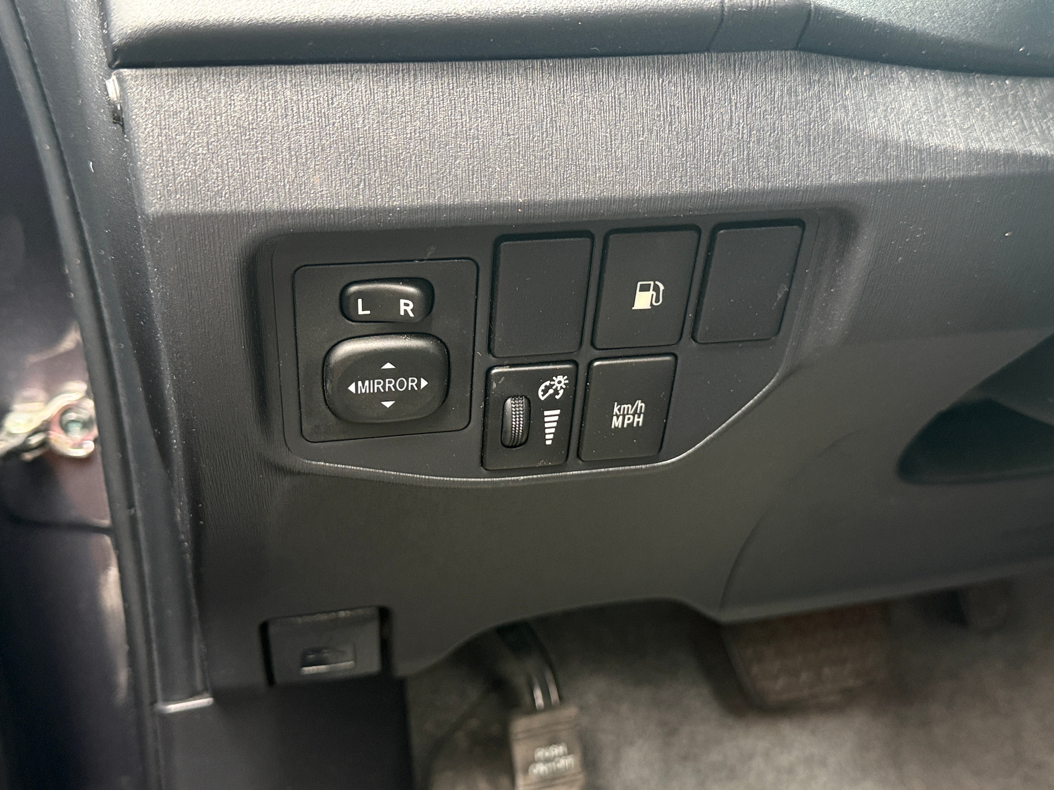 toyota prius plug-in 2015 JTDKN3DP5F3073830 image toyota prius plug-in 2015 JTDKN3DP5F3073830 image